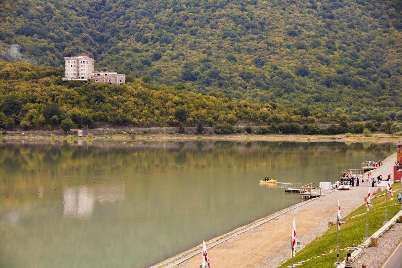 Royal Batoni Hotel Kvareli Bagian luar foto