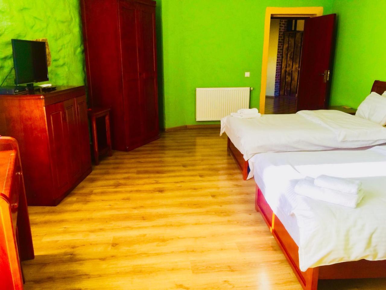 Royal Batoni Hotel Kvareli Bagian luar foto